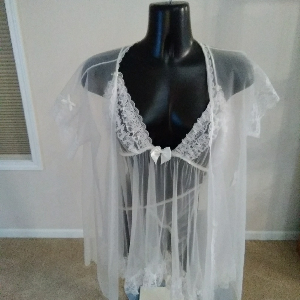 Sharron Leslie short Peignoir set